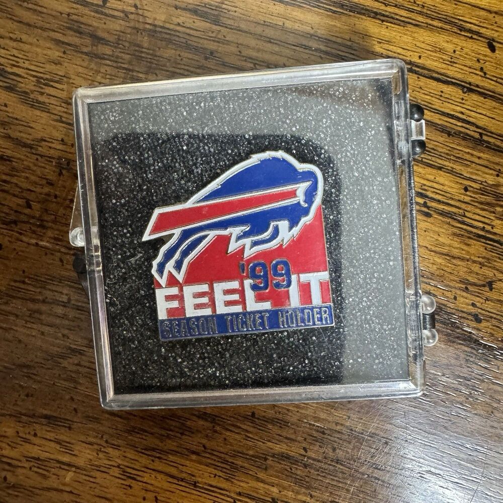 1999 Buffalo Bills NFL Football Season Ticket Holder Pin Back‎ Button Feel It